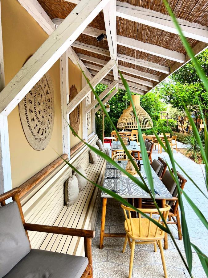 לוזנטס Friends Family Hotel מראה חיצוני תמונה